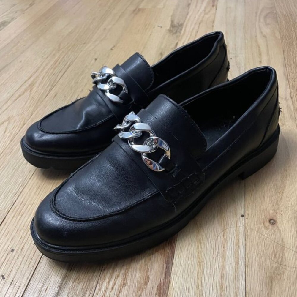 Anne Klein Black PU Leather Silver Chain Detail Loafers - Size 7.5